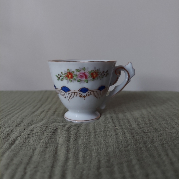 Demitasse Cup & Saucer - Picture 9 of 11